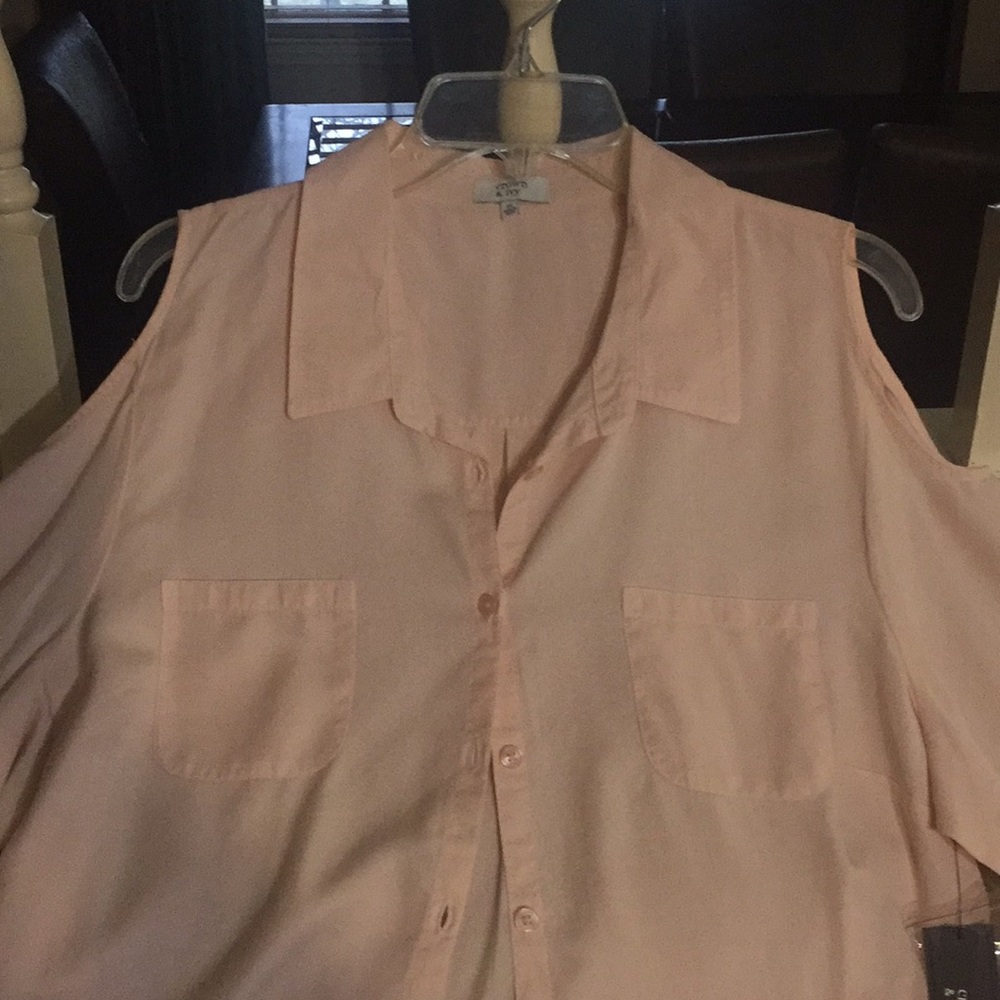 XL Buff Pink. Peek a Boo shoulders. NWT